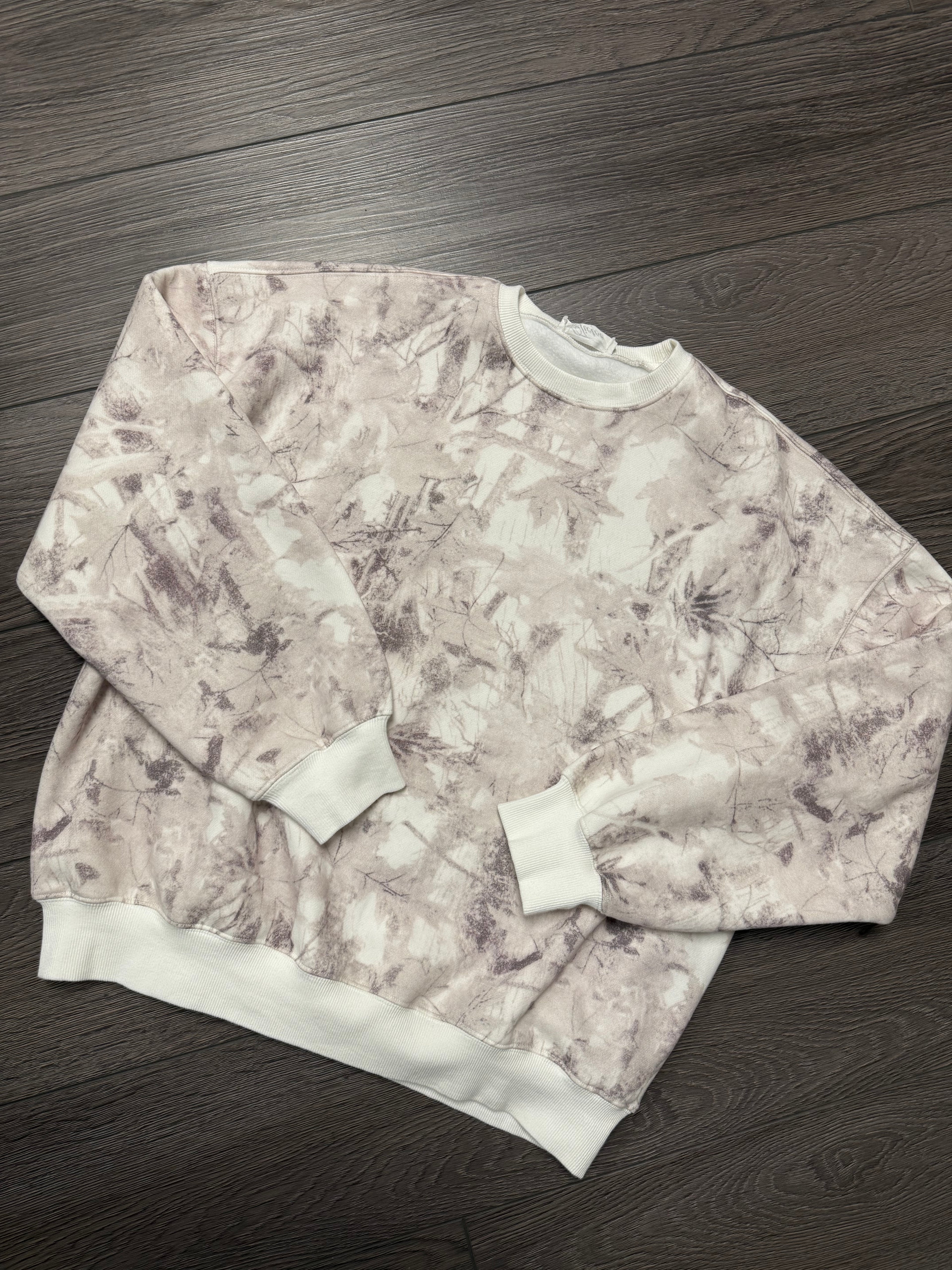 Elise Camo Sweatshirt